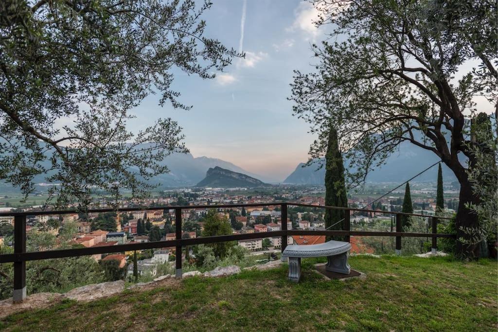 Вилла Casa Tra Gli Olivi Арко Экстерьер фото