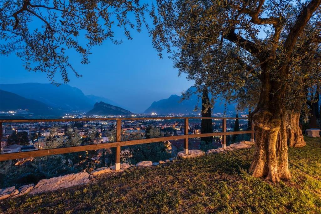 Вилла Casa Tra Gli Olivi Арко Экстерьер фото